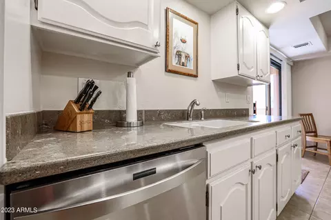 4303 E Cactus Rd #209, Phoenix, AZ 85032 photo 11