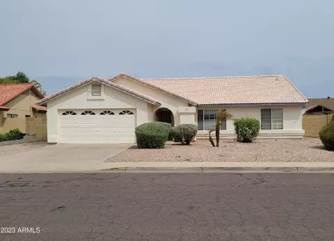 8836 W Keim Dr, Glendale, AZ 85305