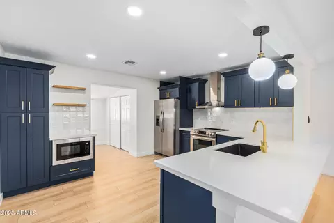 6433 E Arbor Ave, Mesa, AZ 85206