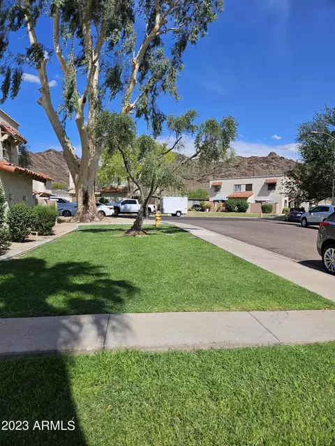 1226 E Lawrence Ln, Phoenix, AZ 85020 photo 9