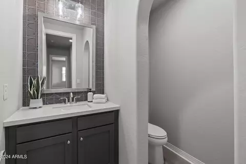 Bath - 2113 W Rowel Rd, Phoenix, AZ 85085 photo 1 of 10