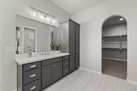 Bath - 2113 W Rowel Rd, Phoenix, AZ 85085 photo 5 of 10
