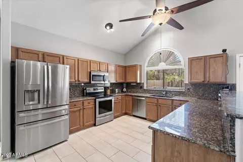 4729 E Desert Ln, Gilbert, AZ 85234 photo 6