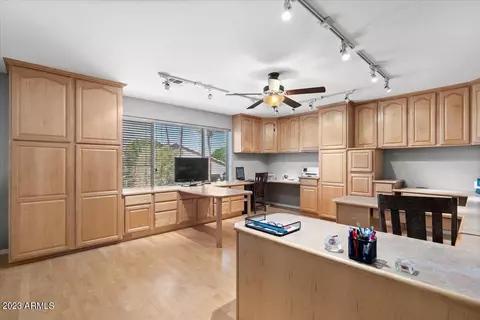 4729 E Desert Ln, Gilbert, AZ 85234 photo 10
