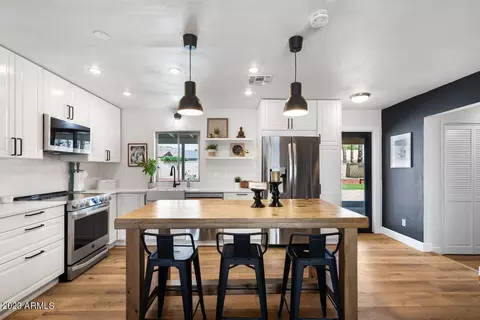 4038 E Tamaya St, Phoenix, AZ 85044