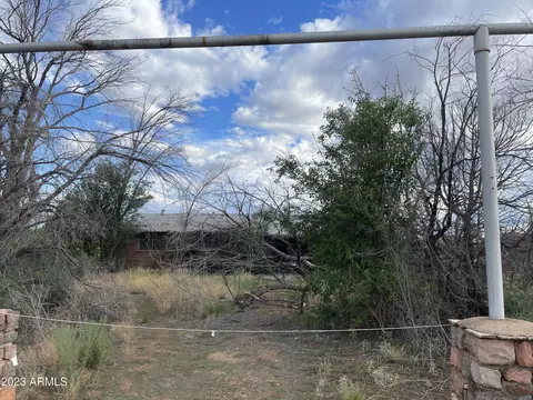 5951 E Chiricahua Dr, Pearce, AZ 85625