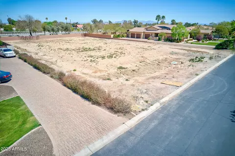 4588 E Meadowview Dr #6, Gilbert, AZ 85298 photo 2