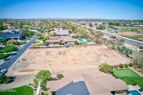 4588 E Meadowview Dr #6, Gilbert, AZ 85298 photo 5