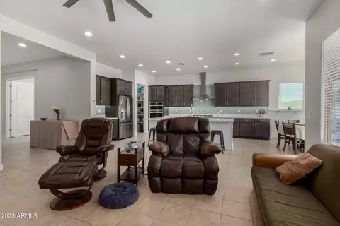 10239 E Supernova Dr, Mesa, AZ 85212 photo 5