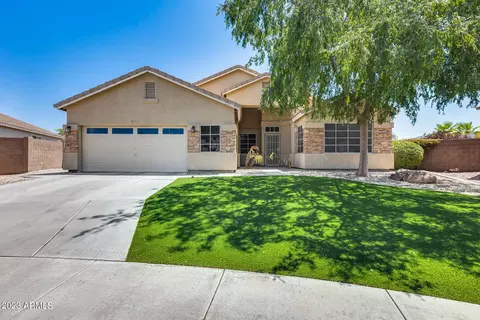 7017 S 32nd Dr, Phoenix, AZ 85041