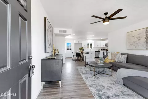 9919 E Cicero St, Mesa, AZ 85207 photo 5