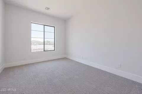 112 E Zenith Ln, Phoenix, AZ 85085 photo 25