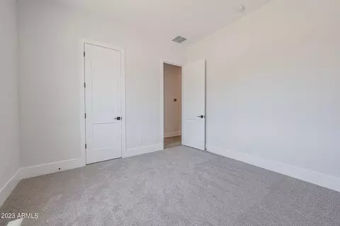 112 E Zenith Ln, Phoenix, AZ 85085 photo 33