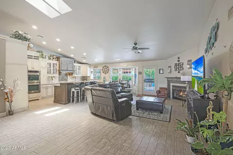 3248 E Cedarwood Ln, Phoenix, AZ 85048 photo 12