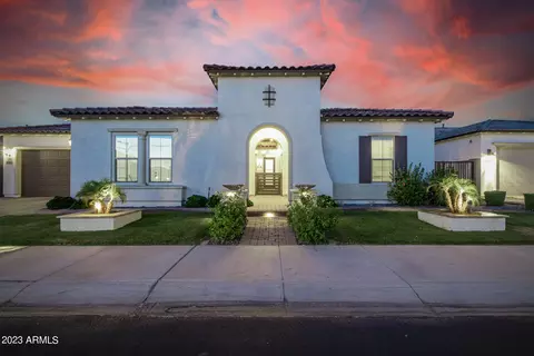 4181 S Emerald Dr, Chandler, AZ 85249