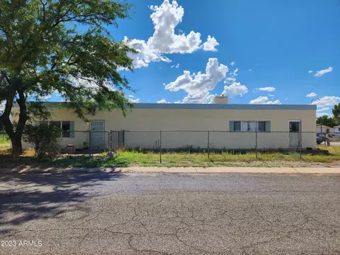 216 E Yuma St, Huachuca City, AZ 85616