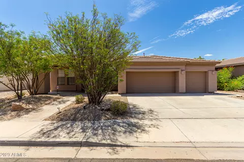 461 W Locust Dr, Chandler, AZ 85248