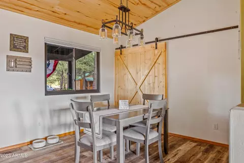 2725 High Pine Loop, Overgaard, AZ 85933 photo 9