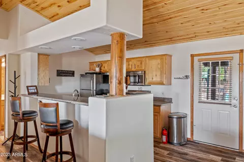 2725 High Pine Loop, Overgaard, AZ 85933 photo 11