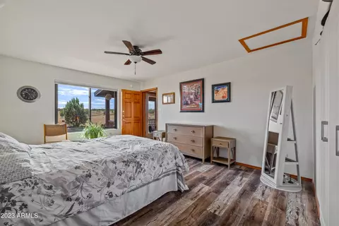 2725 High Pine Loop, Overgaard, AZ 85933 photo 16
