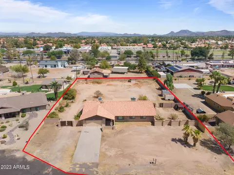 7406 W Villa Theresa Dr, Glendale, AZ 85308