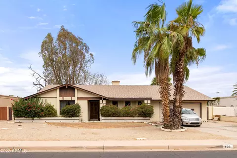 128 E Wood Dr, Phoenix, AZ 85022