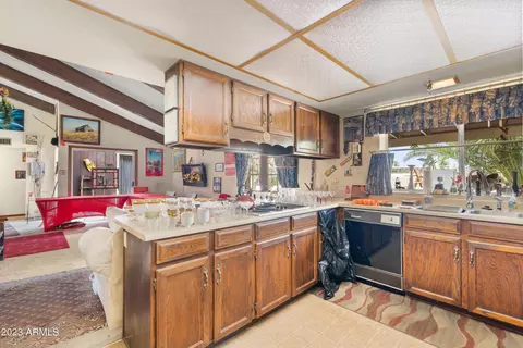 128 E Wood Dr, Phoenix, AZ 85022 photo 11