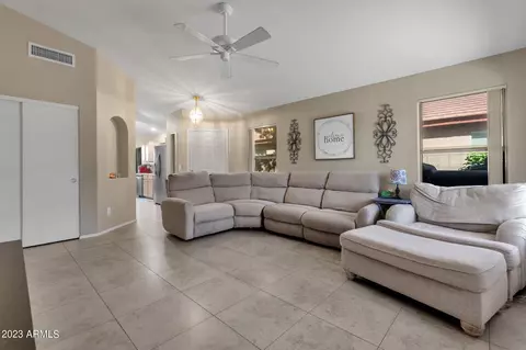 2243 E Pinto Dr, Gilbert, AZ 85296 photo 4