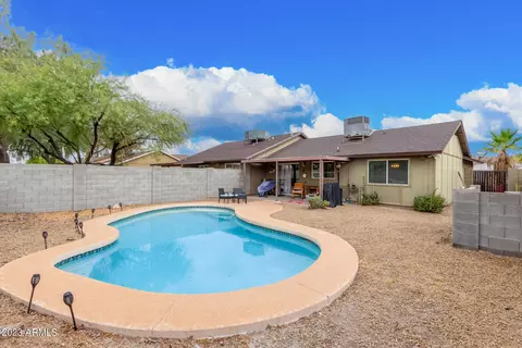 1813 E Sandra Ter, Phoenix, AZ 85022 photo 17