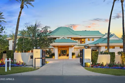 42 Biltmore Ests, Phoenix, AZ 85016