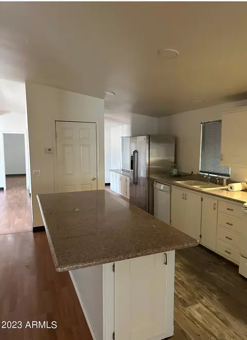 2902 E Sequoia Dr, Phoenix, AZ 85050 photo 10