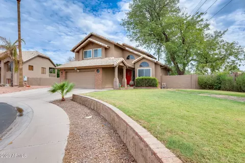 802 W San Mateo Dr, Gilbert, AZ 85233