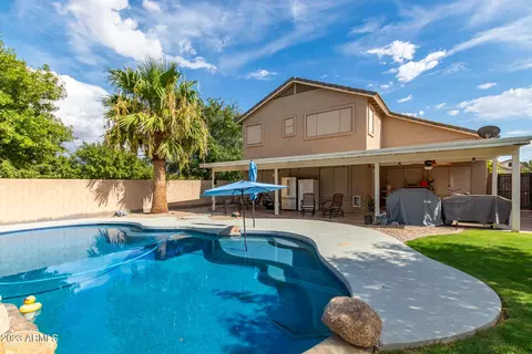 2626 W Mericrest Way, San Tan Valley, AZ 85142