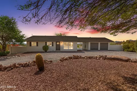 3076 N Prospectors Rd, Apache Junction, AZ 85119