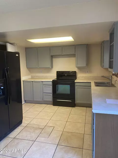 6565 N 19th Ave #40, Phoenix, AZ 85015 photo 4