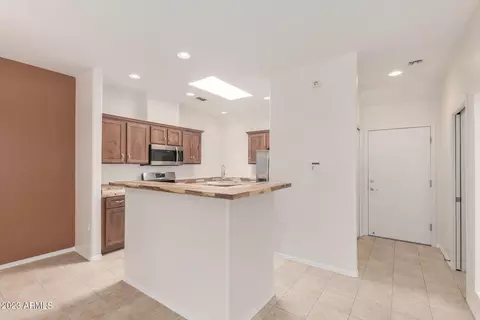 3221 N 37th St #17, Phoenix, AZ 85018 photo 11