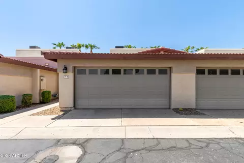 3221 N 37th St #17, Phoenix, AZ 85018