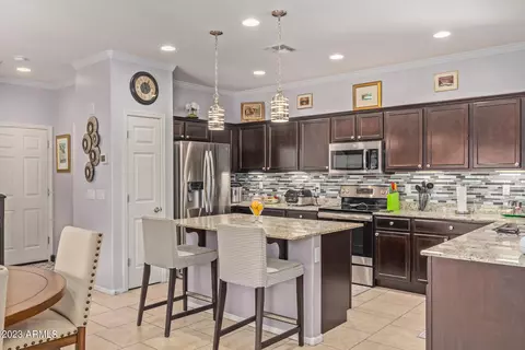 2428 N 73rd Ln, Phoenix, AZ 85035