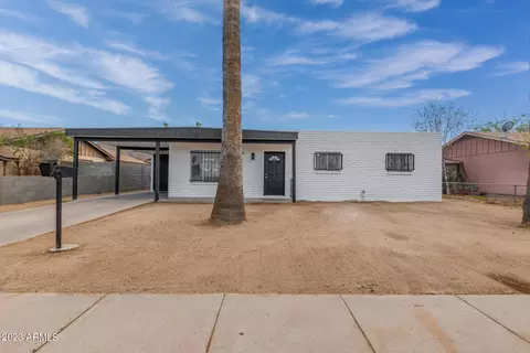 1129 E Winston Dr, Phoenix, AZ 85042