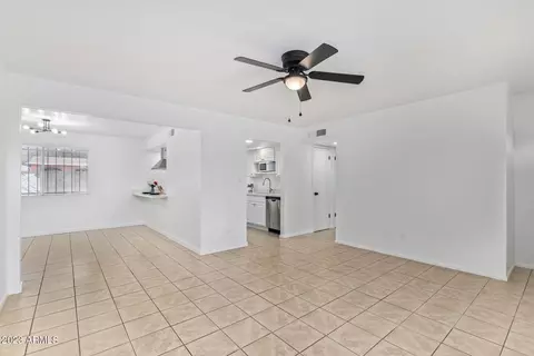 1129 E Winston Dr, Phoenix, AZ 85042 photo 9