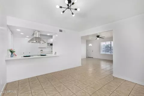 1129 E Winston Dr, Phoenix, AZ 85042 photo 12