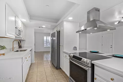 1129 E Winston Dr, Phoenix, AZ 85042 photo 7