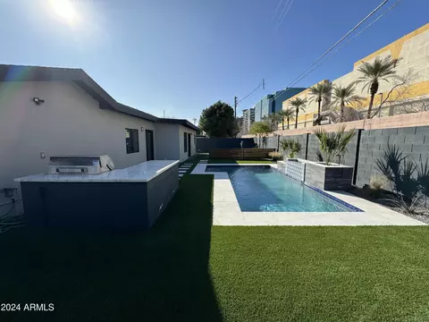 Exterior - 2520 E Pierson St, Phoenix, AZ 85016 photo 16 of 16