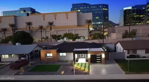 View/Area - 2520 E Pierson St, Phoenix, AZ 85016 photo 2 of 4