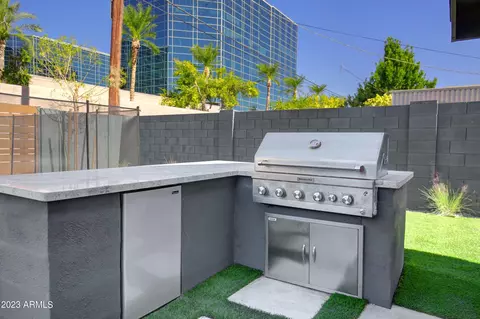 Exterior - 2520 E Pierson St, Phoenix, AZ 85016 photo 13 of 16
