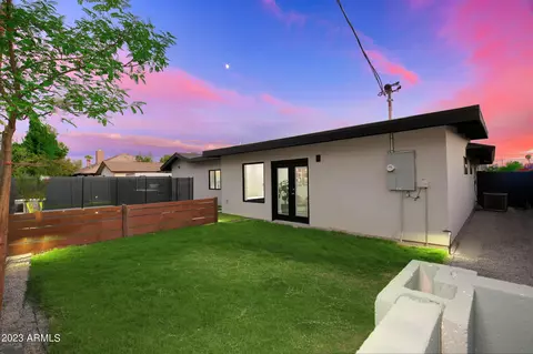 Exterior - 2520 E Pierson St, Phoenix, AZ 85016 photo 7 of 16