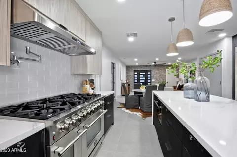 Kitchen - 2520 E Pierson St, Phoenix, AZ 85016 photo 6 of 10