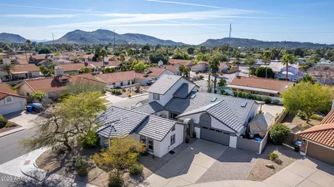 736 E Braeburn Dr, Phoenix, AZ 85022 photo 12