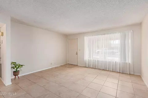 4346 E Carmel Cir, Mesa, AZ 85206 photo 8