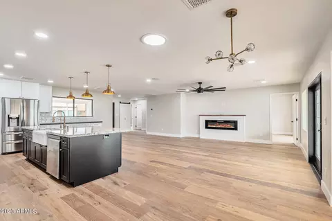 7656 E Orange Blossom Ln, Scottsdale, AZ 85250